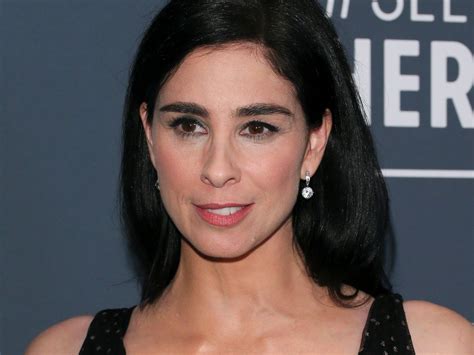 sarah silverman is hot|Sarah Silverman Shares Bikini Photo from Vitamin D Break on。